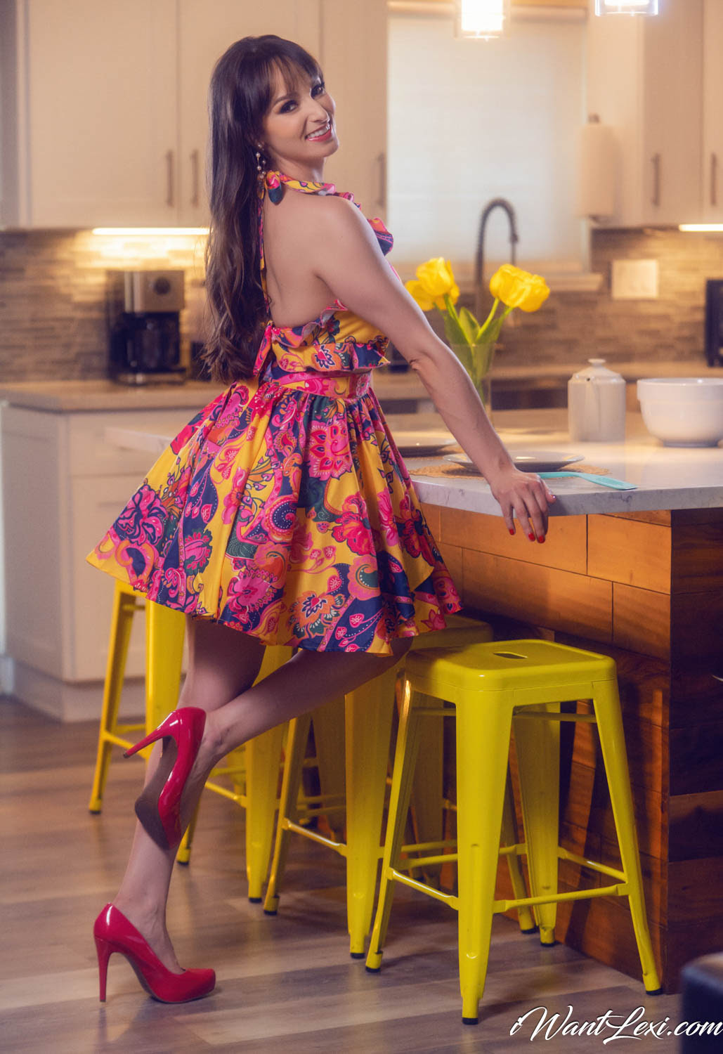 Lexi Luna is a â€œMILF in the Kitchenâ€ in New Green Eggs and Dan Podcast  InterviewRogReviews